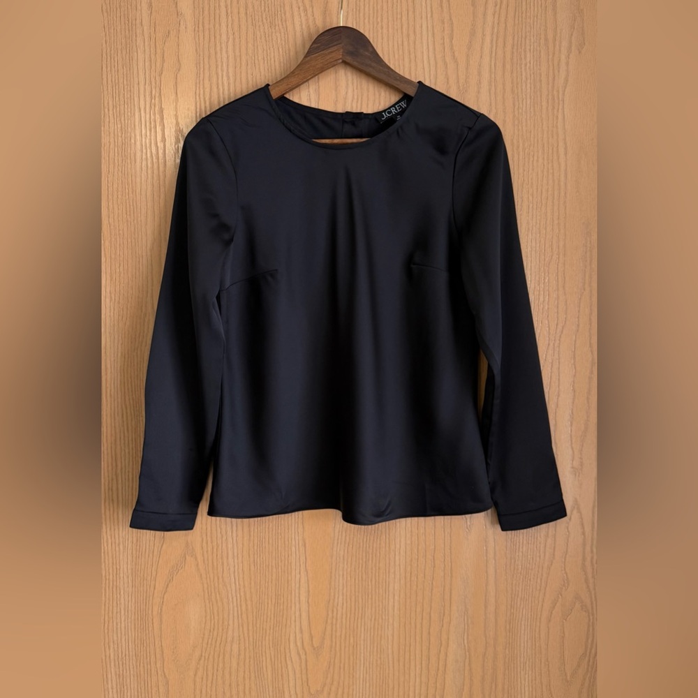 J. Crew | Women’s XS | Black Classic Button Back Top Everyday Crepe Long Sleeve